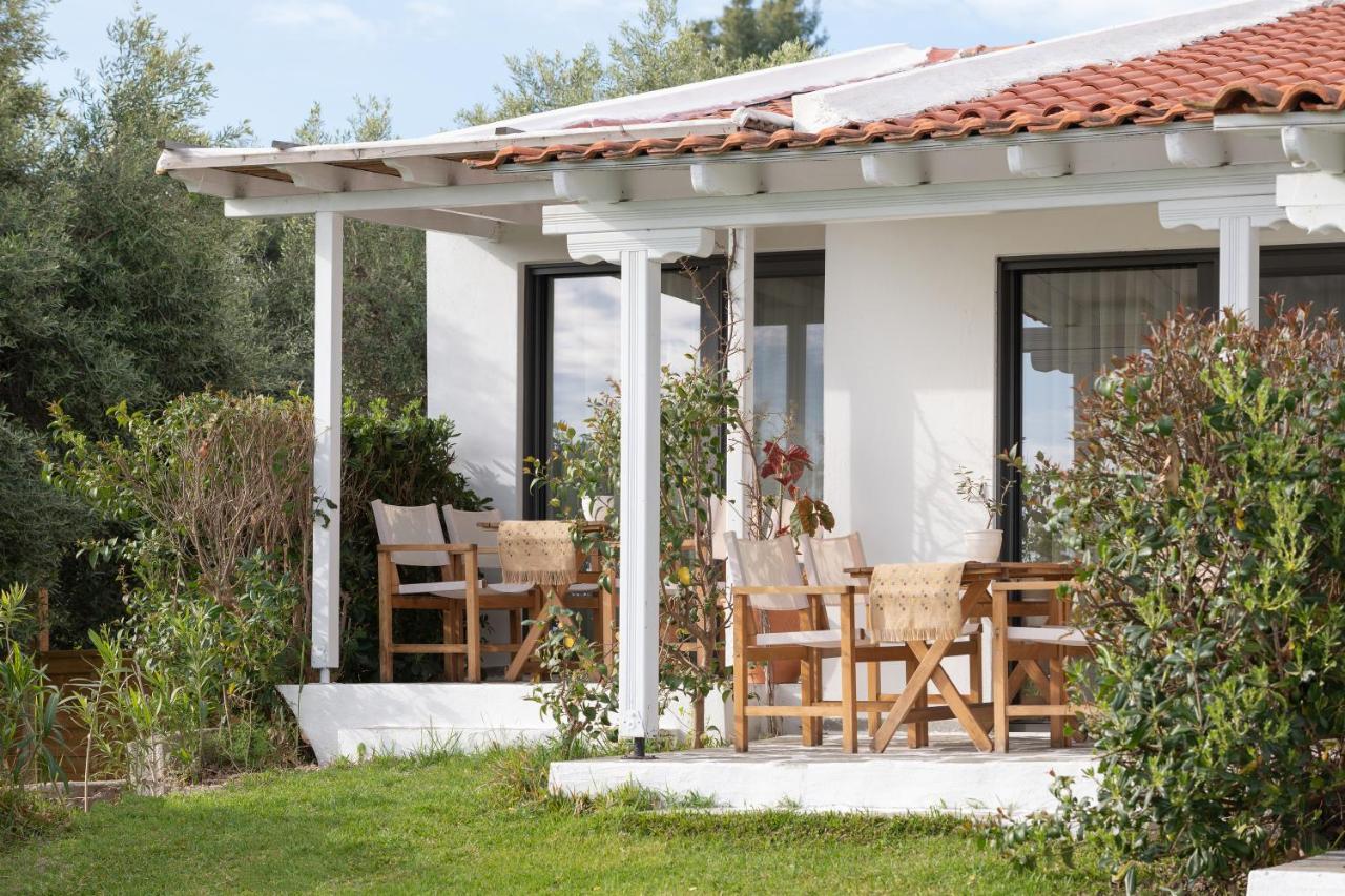 Bungalows Iphigenia 페프코초리 외부 사진