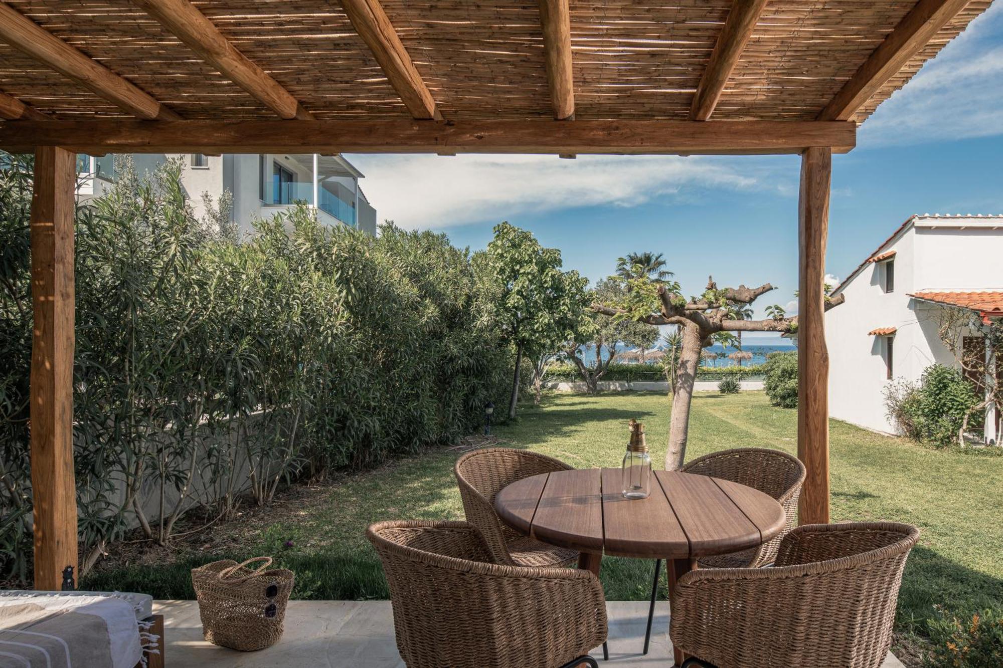 Bungalows Iphigenia 페프코초리 외부 사진